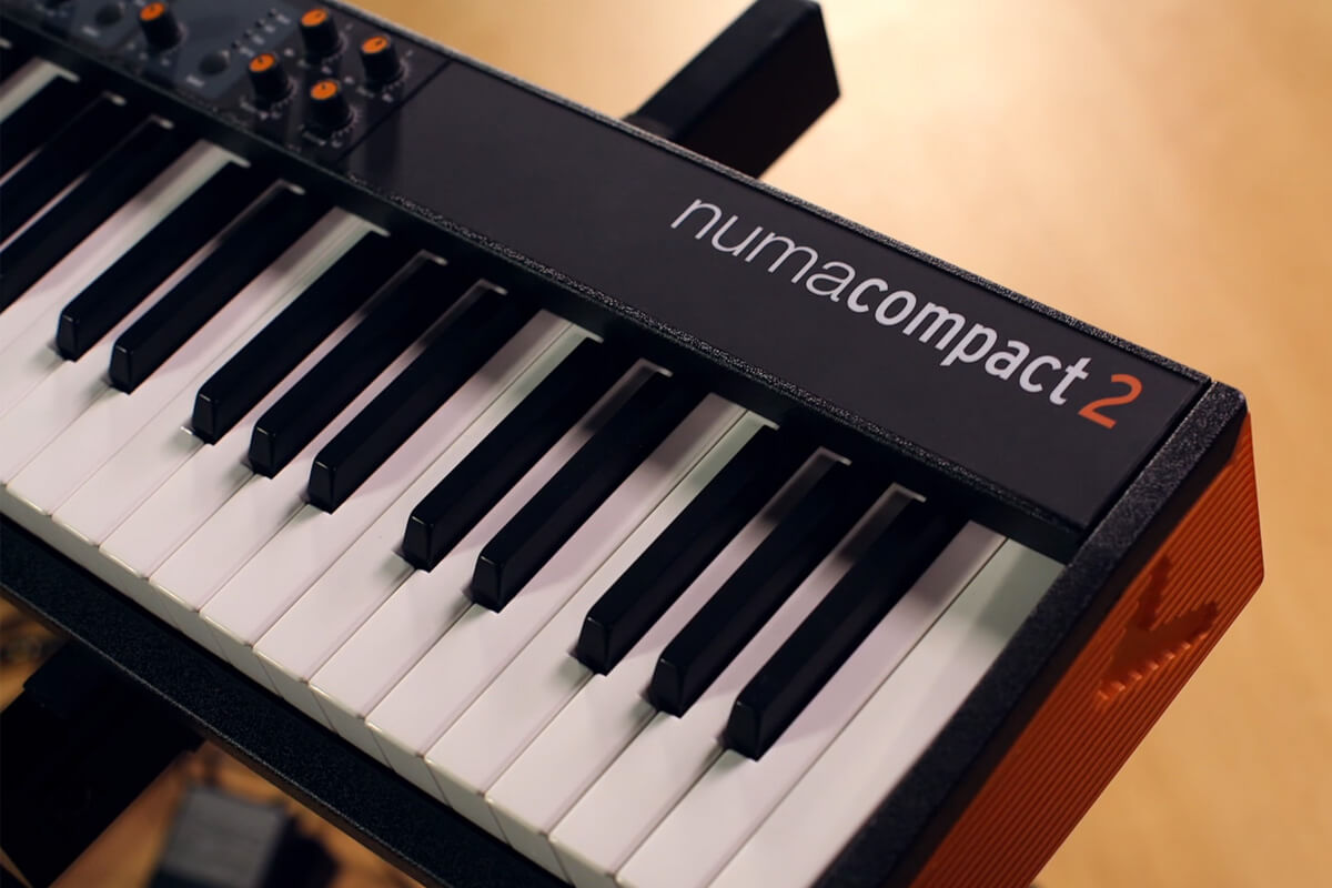 studiologic-by-fatar-numa-compact-2-88-tus-dahili-hoparlore-sahip-tp-9-midi-klavye-piyano-yari-agirlikli-aksiyon-aftertouch-ozellikli-asimetrik-e-ticaret-gorsel2